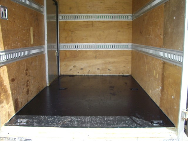 R2 トヨタダイナ 2トンアルミバン