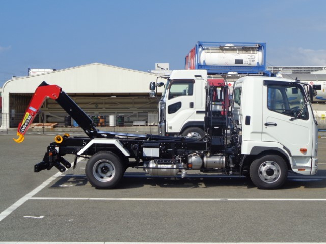 R7 三菱 ファイター 4t フックロール *未使用車*