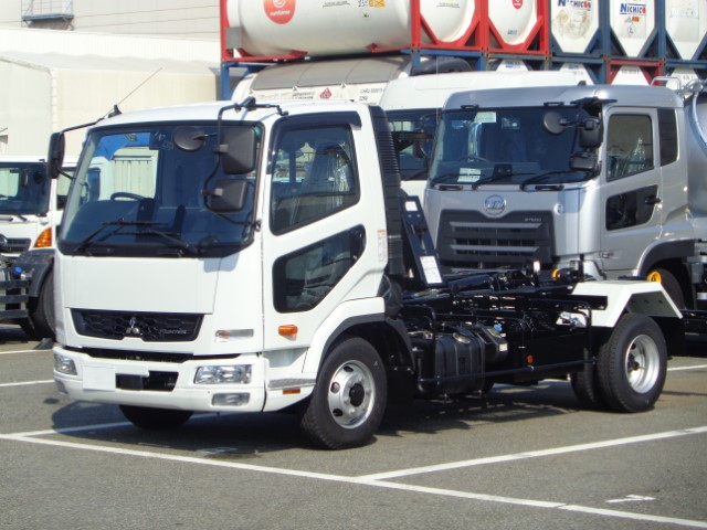 R7 三菱 ファイター 4t フックロール *未使用車*