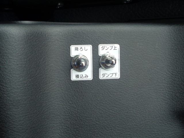 R7 三菱 ファイター 4t フックロール *未使用車*