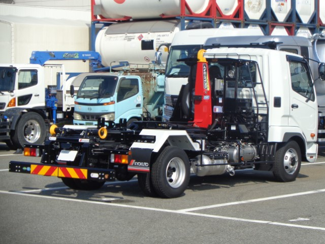 R7 三菱 ファイター 4t フックロール *未使用車*