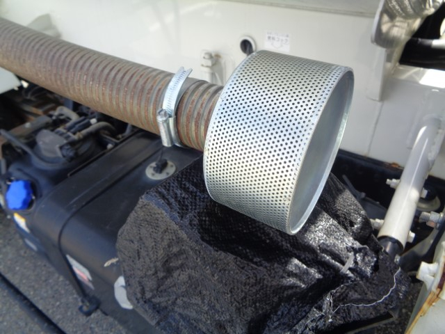 R1 いすゞエルフ 4KL散水車 独立エンジン式