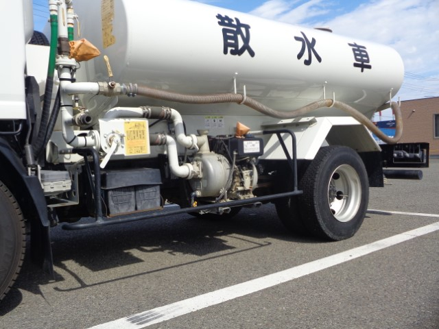 R1 いすゞエルフ 4KL散水車 独立エンジン式