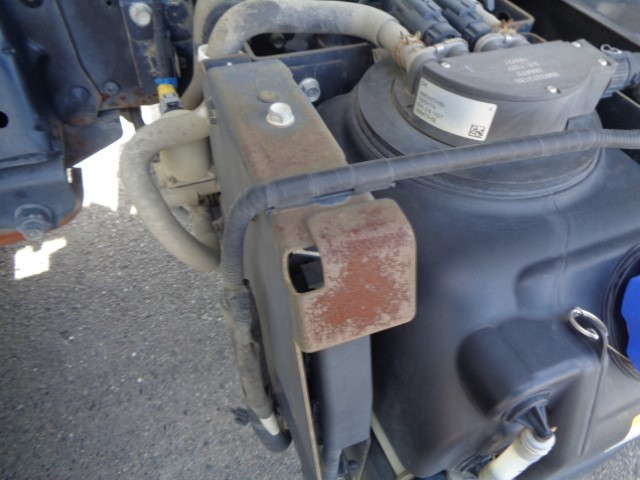 R1 いすゞエルフ 4KL散水車 独立エンジン式