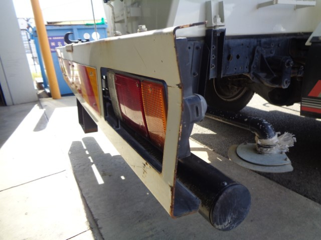 R1 いすゞエルフ 4KL散水車 独立エンジン式