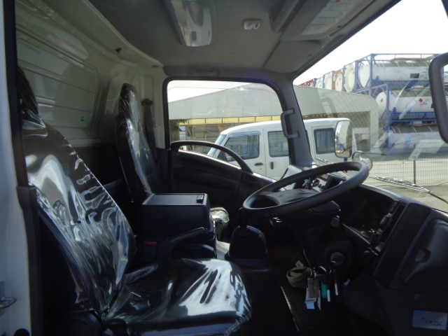 R1 いすゞエルフ 4KL散水車 独立エンジン式