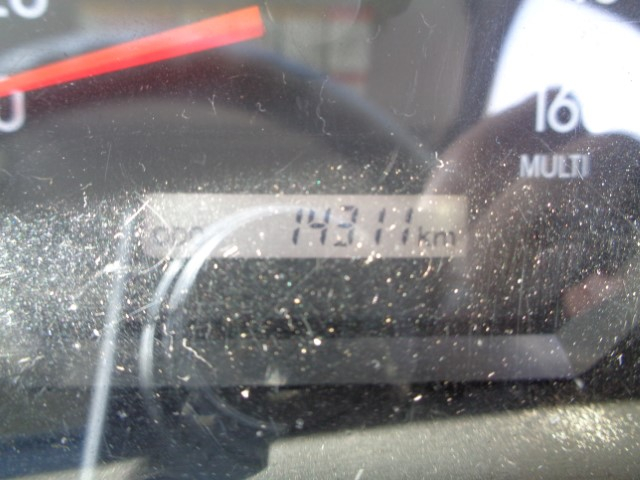 R1 いすゞエルフ 4KL散水車 独立エンジン式