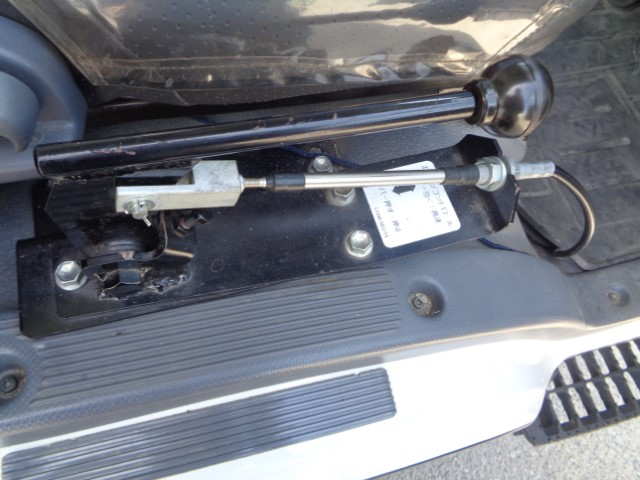 R1 いすゞエルフ 4KL散水車 独立エンジン式