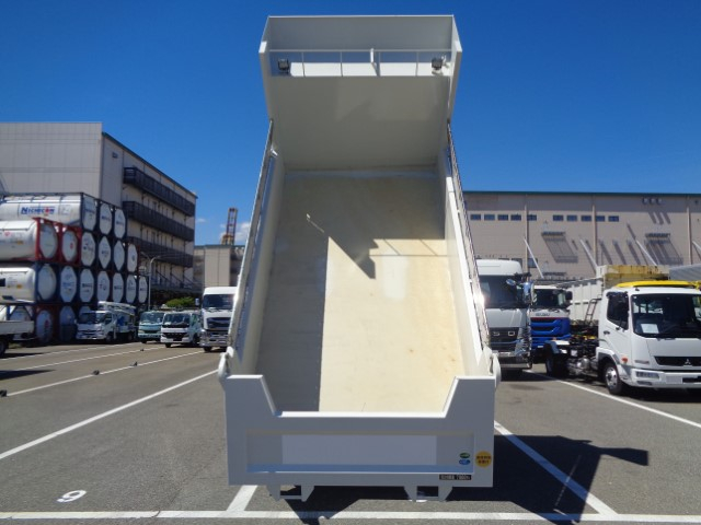 R6 三菱ファイター 中型増t土砂ダンプ 電動コボレーン付き ※未使用車