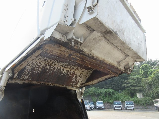 R2 いすゞエルフ 回転式塵芥車 6.9立米 車検切れナンバー付