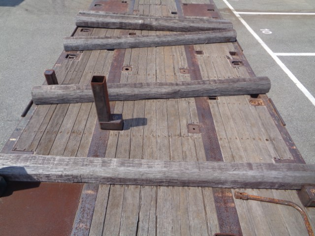 H16 トレクス 3軸 スタンションセミトレーラー