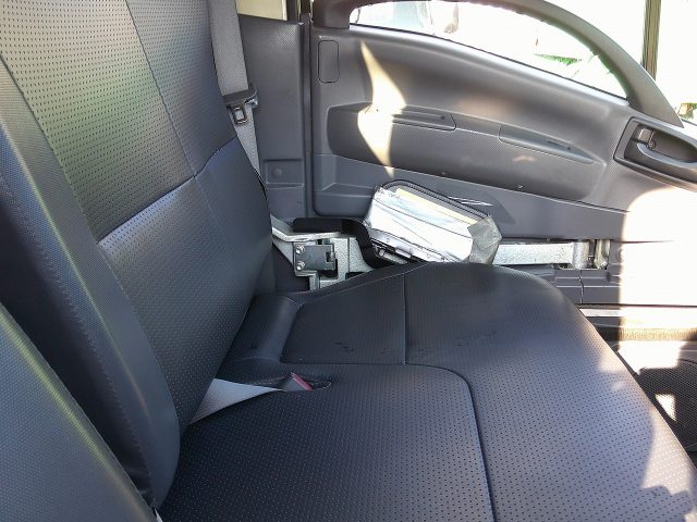 H23 いすゞ エルフ 2トンプレス式塵芥車4.2立米