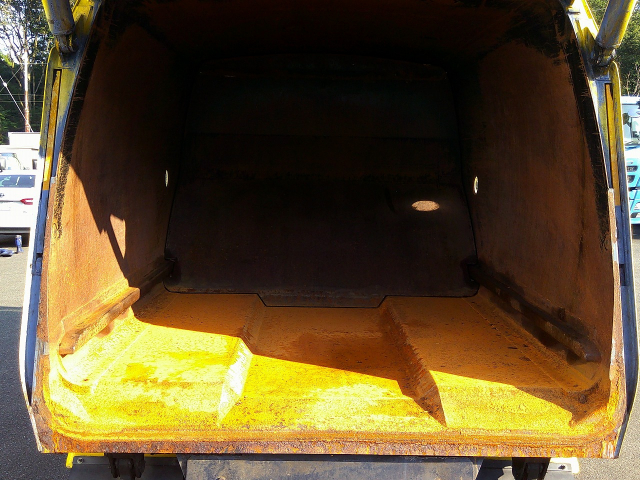 H23 いすゞ エルフ 2トンプレス式塵芥車4.2立米