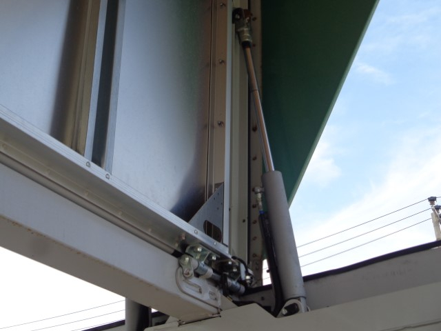 R2 トレクス製 3軸ウイングセミトレーラー リフトアクスル付