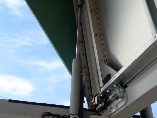 R2 トレクス製 3軸ウイングセミトレーラー リフトアクスル付