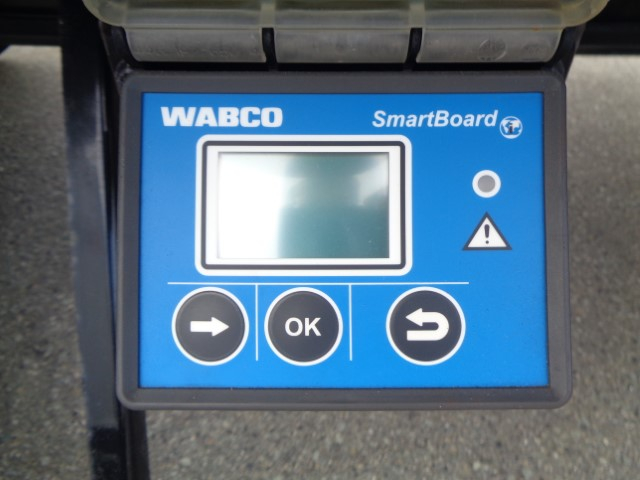 R2 トレクス製 3軸ウイングセミトレーラー リフトアクスル付