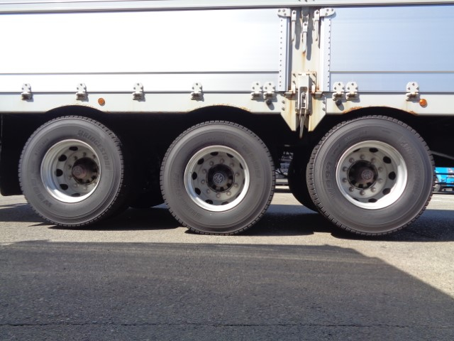 R2 トレクス製 3軸ウイングセミトレーラー リフトアクスル付