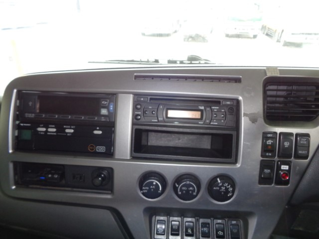 H29 UDトラックス トレクス製増々トンアルミウイング