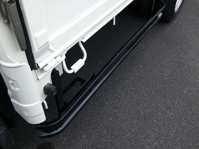 R4 日野 デュトロ 3t セミロング平ボディ