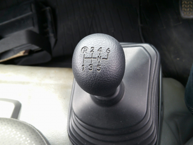 R4 日野 デュトロ 3t セミロング平ボディ