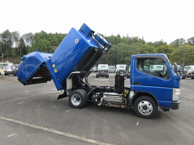 H29 三菱キャンター 回転式塵芥車 4.4立米