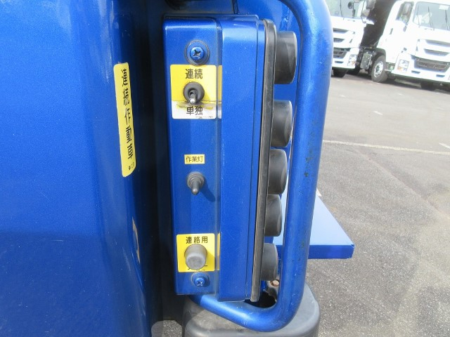 H29 三菱キャンター 回転式塵芥車 4.4立米