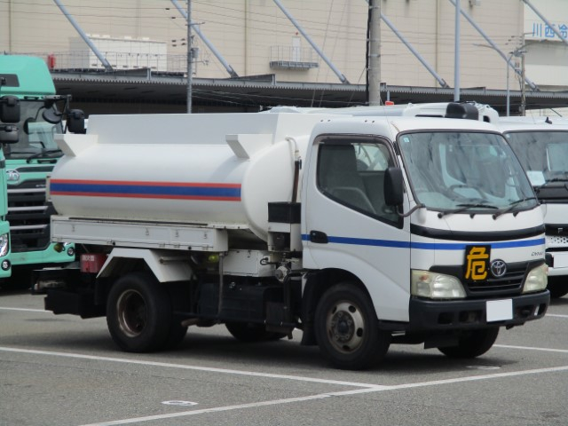 H19¡¡¥È¥è¥¿¥À¥¤¥Ê¡¡3.6KL¥¿¥ó¥¯¡¡¾ÃËɽñÎà͡ʼê³¤Ãæ¡Ë